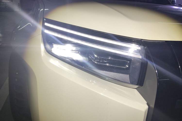 Used Formula Leopard Titanium 3 2025 501 km All-Wheel Drive Intelligent Driving Max Edition Exterior 6