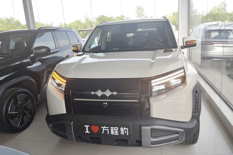 Used Formula Leopard Titanium 3 2025 501KM All-Wheel Drive Intelligent Driving Ultra Version Front