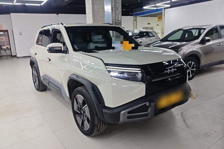 Used Formula Leopard Titanium 3 2025 501KM All-Wheel Drive Intelligent Driving Ultra Version Front Right 45 Deg