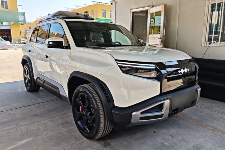 Used Formula Leopard Titanium 3 2025 501 km Four-Wheel Drive Drone Edition Front Right 45 Deg