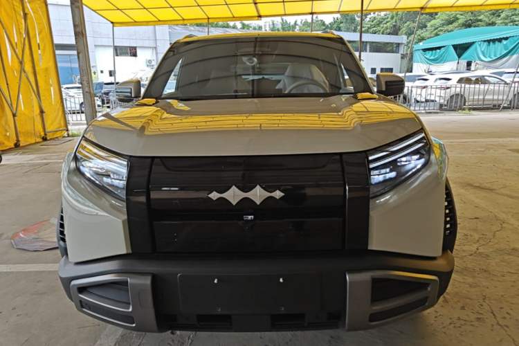 Used Formula Leopard Titanium 3 2025 501KM All-Wheel Drive Intelligent Driving Ultra Version Front