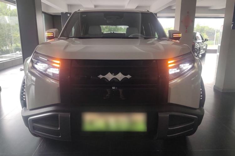 Used Formula Leopard Titanium 3 2025 501KM All-Wheel Drive Intelligent Driving Ultra Version Front
