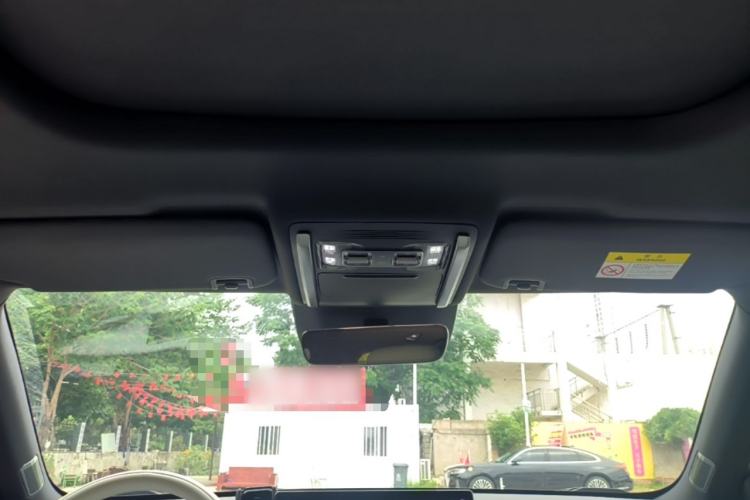 Used Formula Leopard Titanium 3 2025 501KM All-Wheel Drive Intelligent Driving Ultra Version Headliner