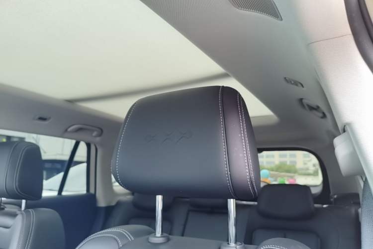 Used Formula Leopard Titanium 3 2025 501KM All-Wheel Drive Intelligent Driving Ultra Version Headliner