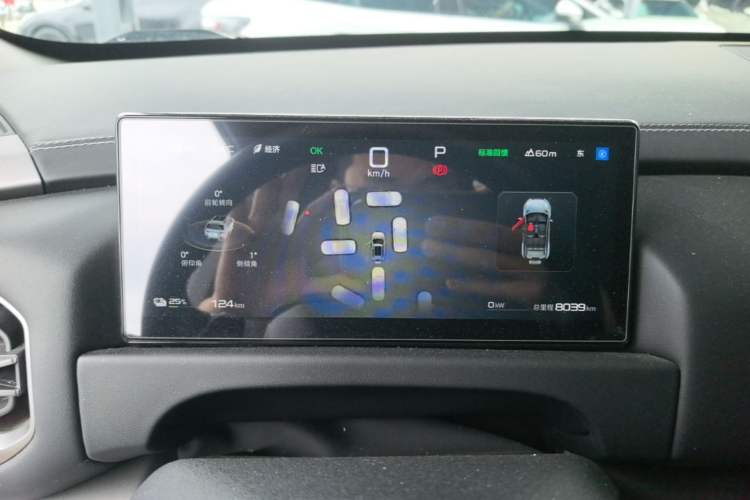 Used Formula Leopard Titanium 3 2025 501 km Range Rear-Wheel Drive Intelligent Driving Max Edition Instrument Cluster