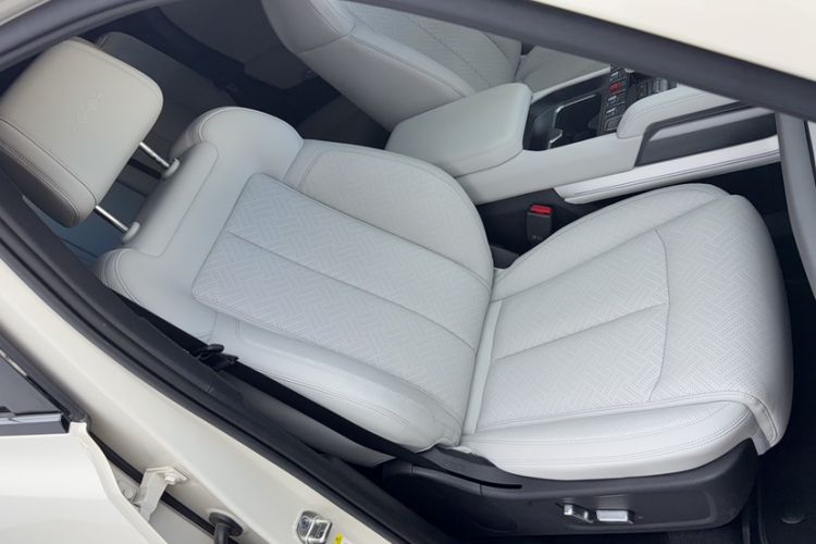 Used Formula Leopard Titanium 3 2025 501 km All-Wheel Drive Intelligent Driving Max Edition Interior 9