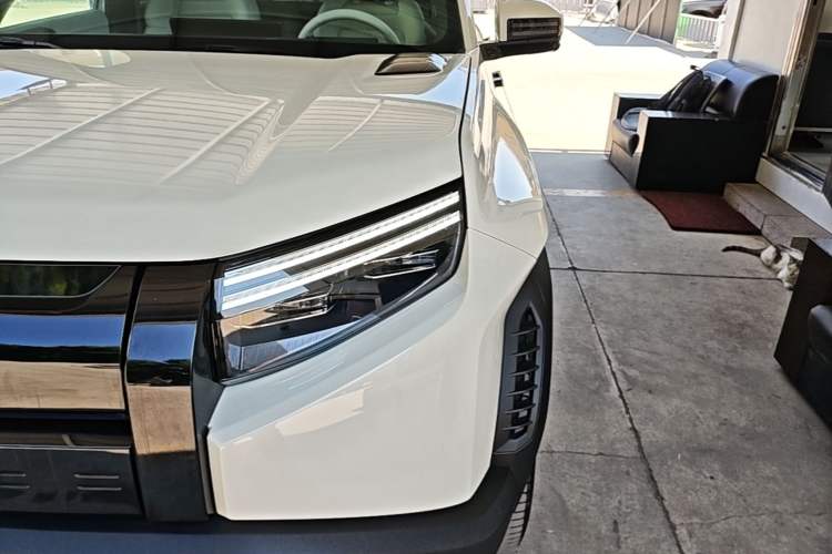 Used Formula Leopard Titanium 3 2025 501 km Four-Wheel Drive Drone Edition Left Front Headlight