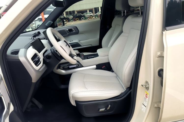 Used Formula Leopard Titanium 3 2025 501KM All-Wheel Drive Intelligent Driving Ultra Version Left Front Seat