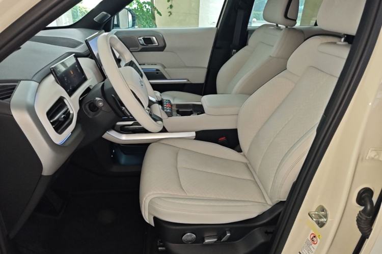 Used Formula Leopard Titanium 3 2025 501 km Four-Wheel Drive Drone Edition Left Front Seat