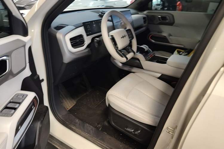 Used Formula Leopard Titanium 3 2025 501 km All-Wheel Drive Intelligent Driving Max Edition Left Front Seat