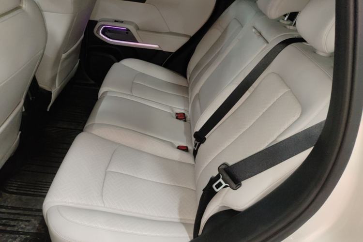 Used Formula Leopard Titanium 3 2025 501KM All-Wheel Drive Intelligent Driving Ultra Version Left Rear Seat