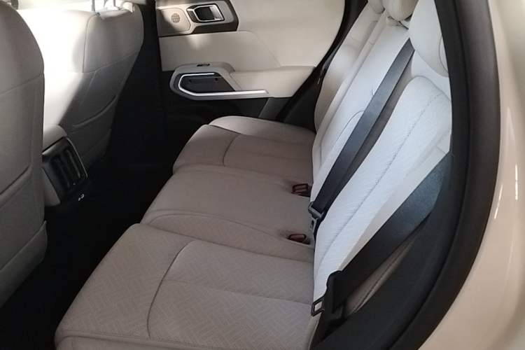 Used Formula Leopard Titanium 3 2025 501 km All-Wheel Drive Intelligent Driving Max Edition Left Rear Seat
