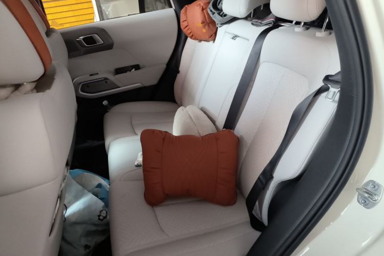 Used Formula Leopard Titanium 3 2025 501KM All-Wheel Drive Intelligent Driving Ultra Version Left Rear Seat