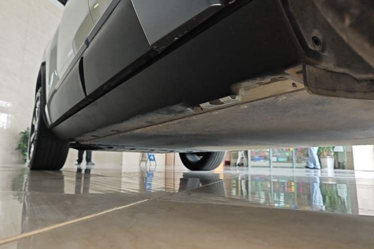 Used Formula Leopard Titanium 3 2025 501 km Four-Wheel Drive Drone Edition Left Side Sill