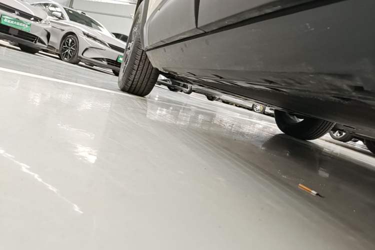 Used Formula Leopard Titanium 3 2025 501 km Range Rear-Wheel Drive Intelligent Driving Max Edition Left Side Sill