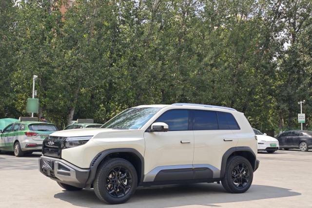 Used Formula Leopard Titanium 3 2025 501 km Range Rear-Wheel Drive Intelligent Driving Max Edition