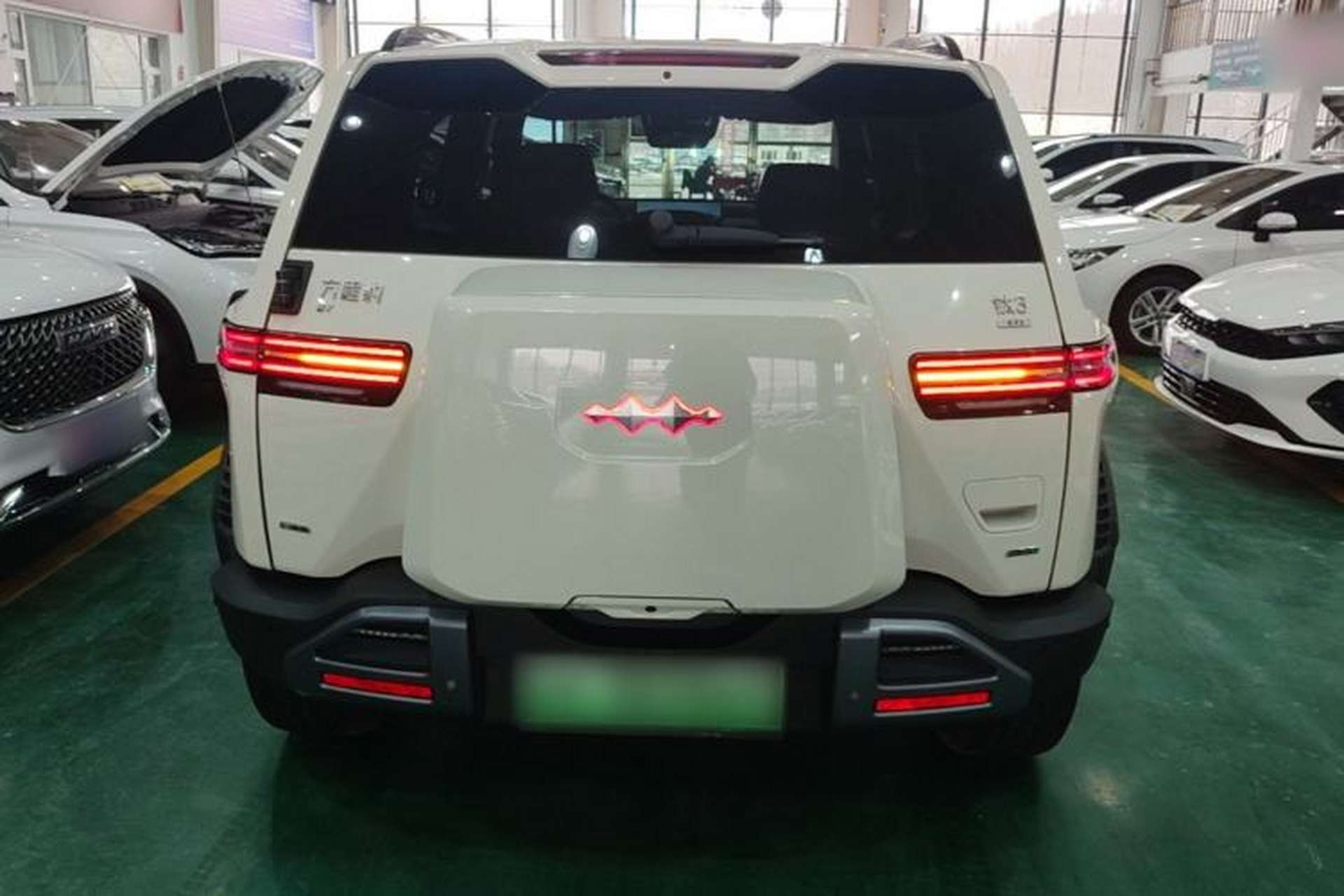 Used Formula Leopard Titanium 3 2025 501 km All-Wheel Drive Intelligent Driving Max Edition Rear