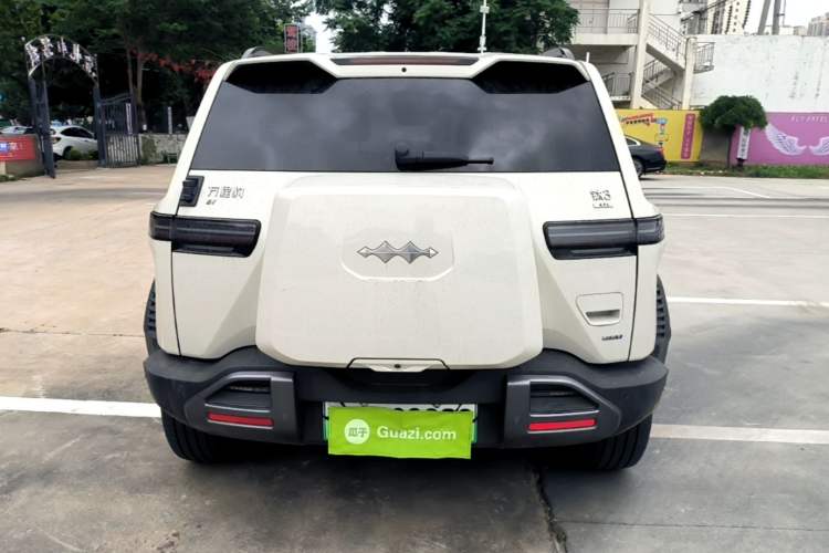Used Formula Leopard Titanium 3 2025 501KM All-Wheel Drive Intelligent Driving Ultra Version Rear