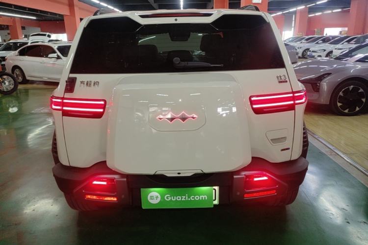 Used Formula Leopard Titanium 3 2025 501KM All-Wheel Drive Intelligent Driving Ultra Version Rear