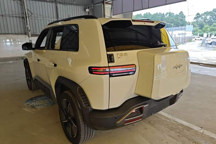 Used Formula Leopard Titanium 3 2025 501KM All-Wheel Drive Intelligent Driving Ultra Version Rear Left 45 Deg
