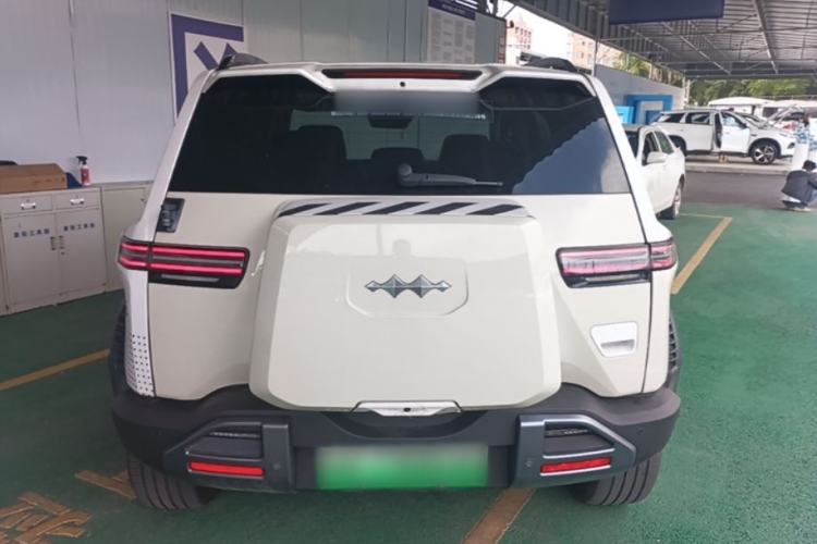 Used Formula Leopard Titanium 3 2025 501KM All-Wheel Drive Intelligent Driving Ultra Version Rear