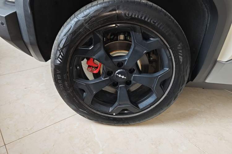 Used Formula Leopard Titanium 3 2025 501 km Four-Wheel Drive Drone Edition Right Rear Wheel Hub