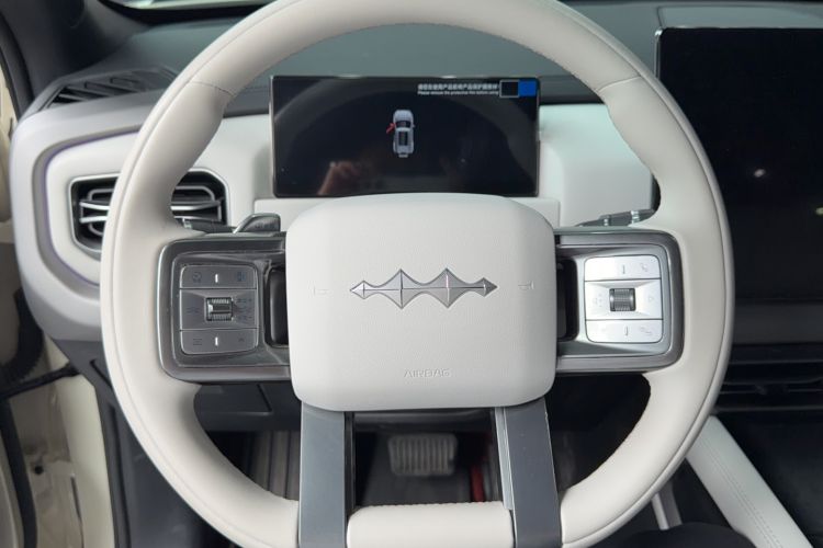 Used Formula Leopard Titanium 3 2025 501 km Range Rear-Wheel Drive Intelligent Driving Max Edition Steering Wheel