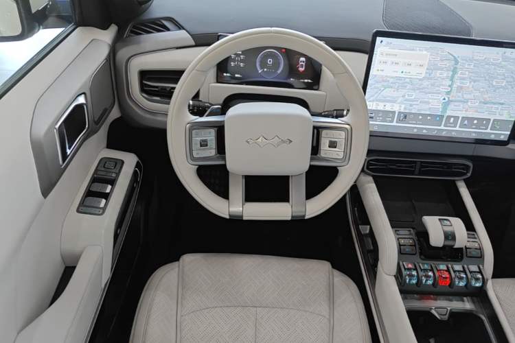 Used Formula Leopard Titanium 3 2025 Model 501KM Rear-Drive Ultra Version Steering Wheel