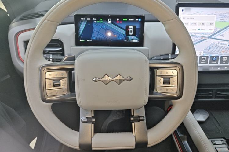 Used Formula Leopard Titanium 3 2025 501KM All-Wheel Drive Intelligent Driving Ultra Version Steering Wheel
