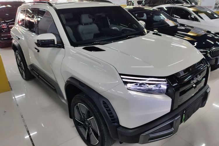 Used Formula Leopard Titanium 3 2025 501KM All-Wheel Drive Intelligent Driving Ultra Version Exterior 1