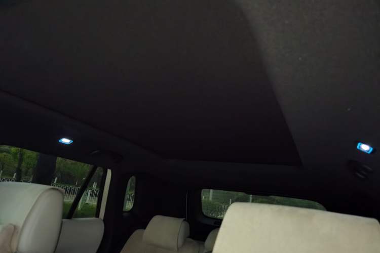 Used Formula Leopard Titanium 3 2025 501KM All-Wheel Drive Intelligent Driving Ultra Version Headliner