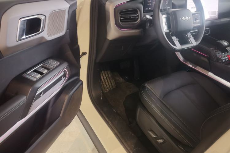 Used Formula Leopard Titanium 3 2025 501 km All-Wheel Drive Intelligent Driving Max Edition Interior 2