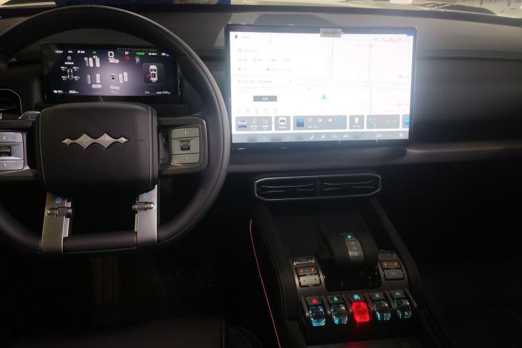Used Formula Leopard Titanium 3 2025 501 km All-Wheel Drive Intelligent Driving Max Edition Interior 3