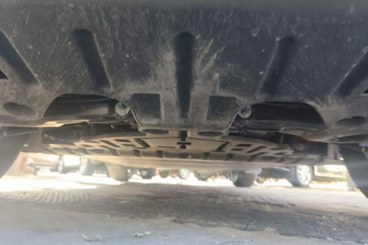 Used Formula Leopard Titanium 3 2026 620KM rear-wheel-drive flash-charging version Chassis Rear