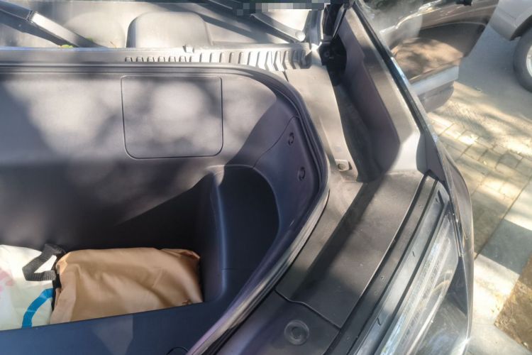 Used Formula Leopard Titanium 3 2026 620KM rear-wheel-drive flash-charging version Engine Bay Left