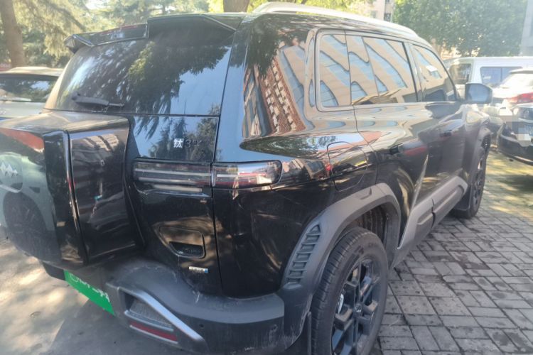 Used Formula Leopard Titanium 3 2026 620KM rear-wheel-drive flash-charging version Rear Right 45 Deg