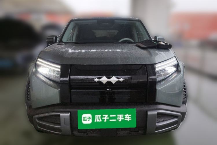 Used Formula Leopard Titanium 3 2026 620KM rear-wheel-drive flash-charging version Front