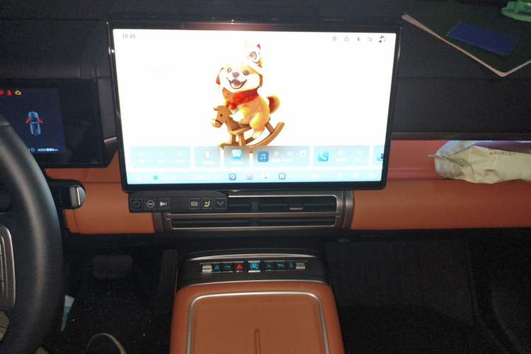 Used Formula Leopard Titanium 7 2025 Model 190 km Four-Wheel Drive Ultra Edition Audio And AC Panel