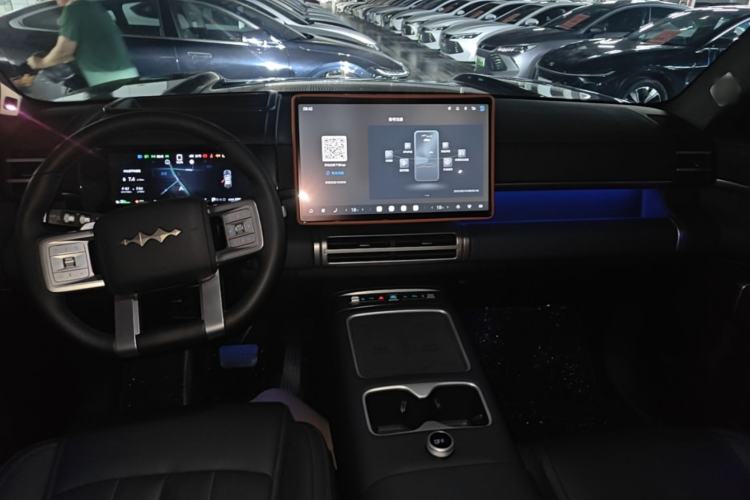 Used Formula Leopard Titanium 7 2025 Model 190 km Four-Wheel Drive Ultra Edition Center Console