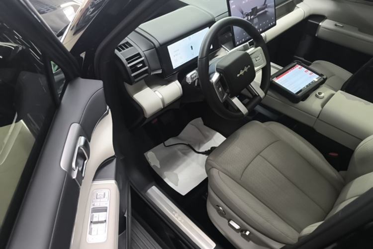 Used Formula Leopard Titanium 7 2025 Model 190 km Four-Wheel Drive Ultra Edition Driver Seat