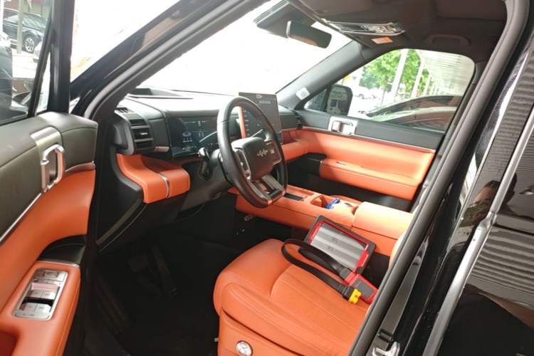 Used Formula Leopard Titanium 7 2025 Model 190 km Four-Wheel Drive Ultra Edition Driver Seat