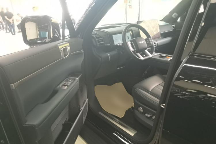 Used Formula Leopard Titanium 7 2025 Model 190 km Four-Wheel Drive Ultra Edition Driver Seat