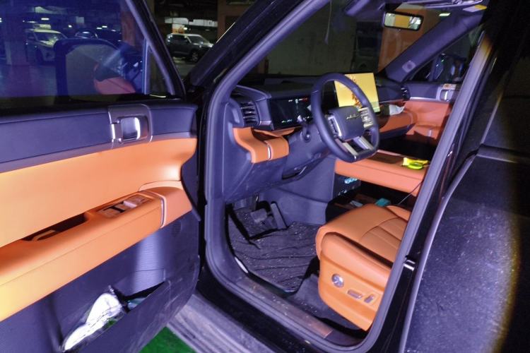 Used Formula Leopard Titanium 7 2025 Model 190 km Four-Wheel Drive Ultra Edition Driver Seat