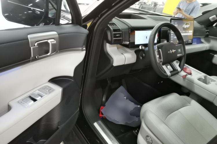 Used Formula Leopard Titanium 7 2025 Model 190 km Four-Wheel Drive Ultra Edition Driver Seat