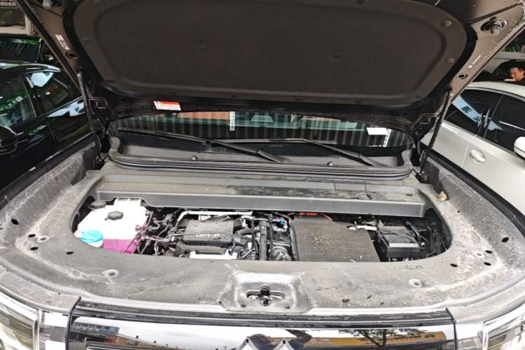 Used Formula Leopard Titanium 7 2025 Model 190 km Four-Wheel Drive Ultra Edition Engine Bay