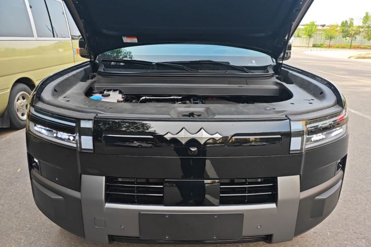 Used Formula Leopard Titanium 7 2025 Model 190 km Four-Wheel Drive Ultra Edition Engine Bay