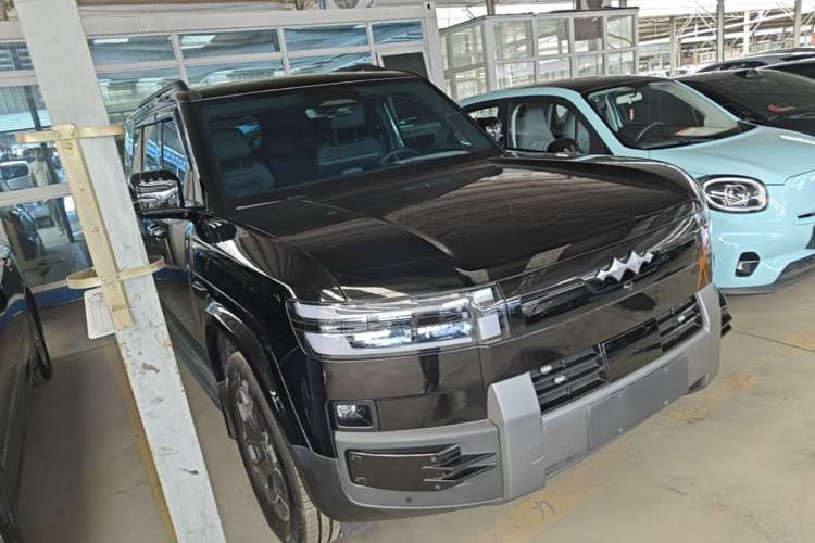 Used Formula Leopard Titanium 7 2025 Model 200 km Two-Wheel Drive Max Edition Exterior 1