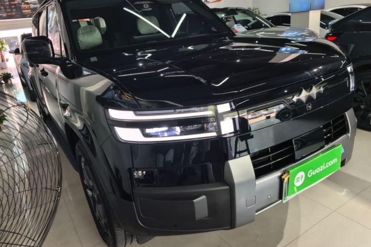 Used Formula Leopard Titanium 7 2025 Model 190 km Four-Wheel Drive Ultra Edition Front Right 45 Deg