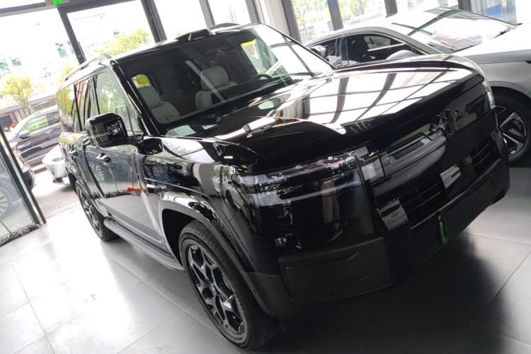 Used Formula Leopard Titanium 7 2025 Model 190 km Four-Wheel Drive Ultra Edition Front Right 45 Deg