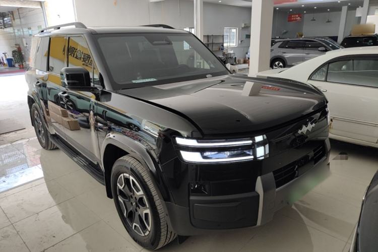 Used Formula Leopard Titanium 7 2025 Model 200 km Two-Wheel Drive Max Edition Front Right 45 Deg